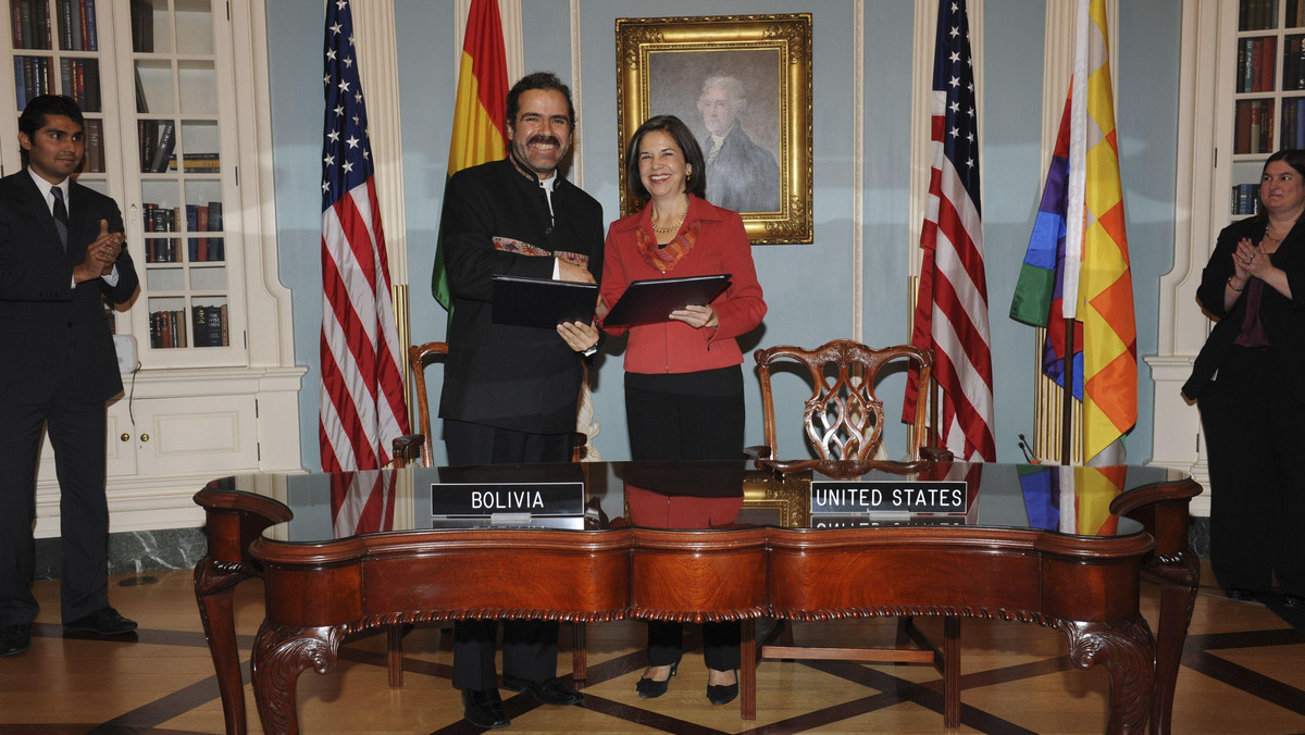 Boliwia i USA porozumiały się w sprawie przywrócenia pełnych stosunków dyplomatycznych trzy lata po tym, jak boliwijskie władze wydaliły z La Paz ambasadora USA oraz personel amerykańskiej agencji antynarkotykowej (DEA) - poinformował boliwijski rząd.