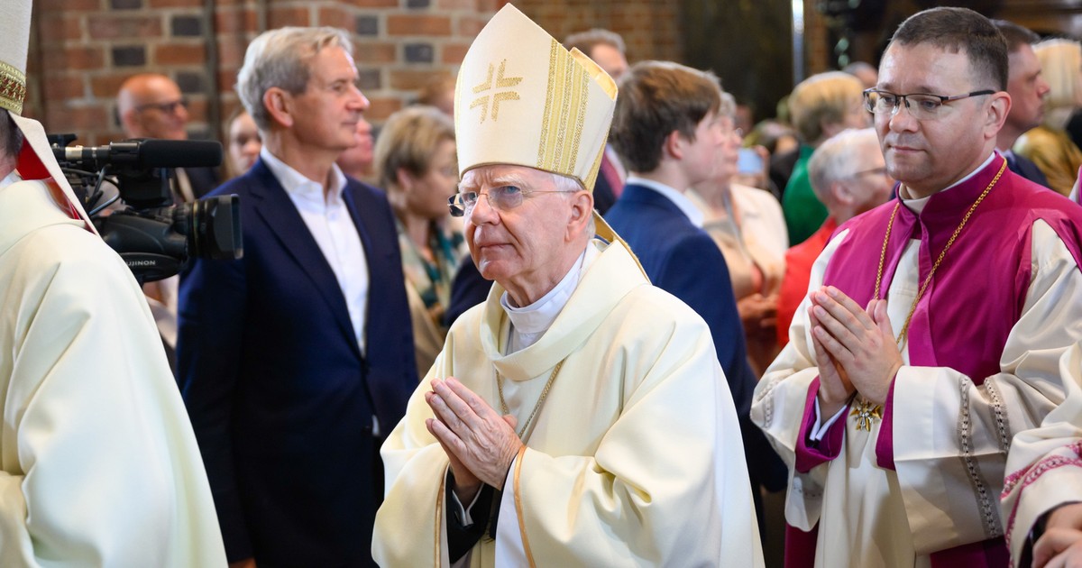 Arcybiskup Jędraszewski "zapisuje się" do sztabu PiS. Posłużył się patronem Polski [KOMENTARZ]