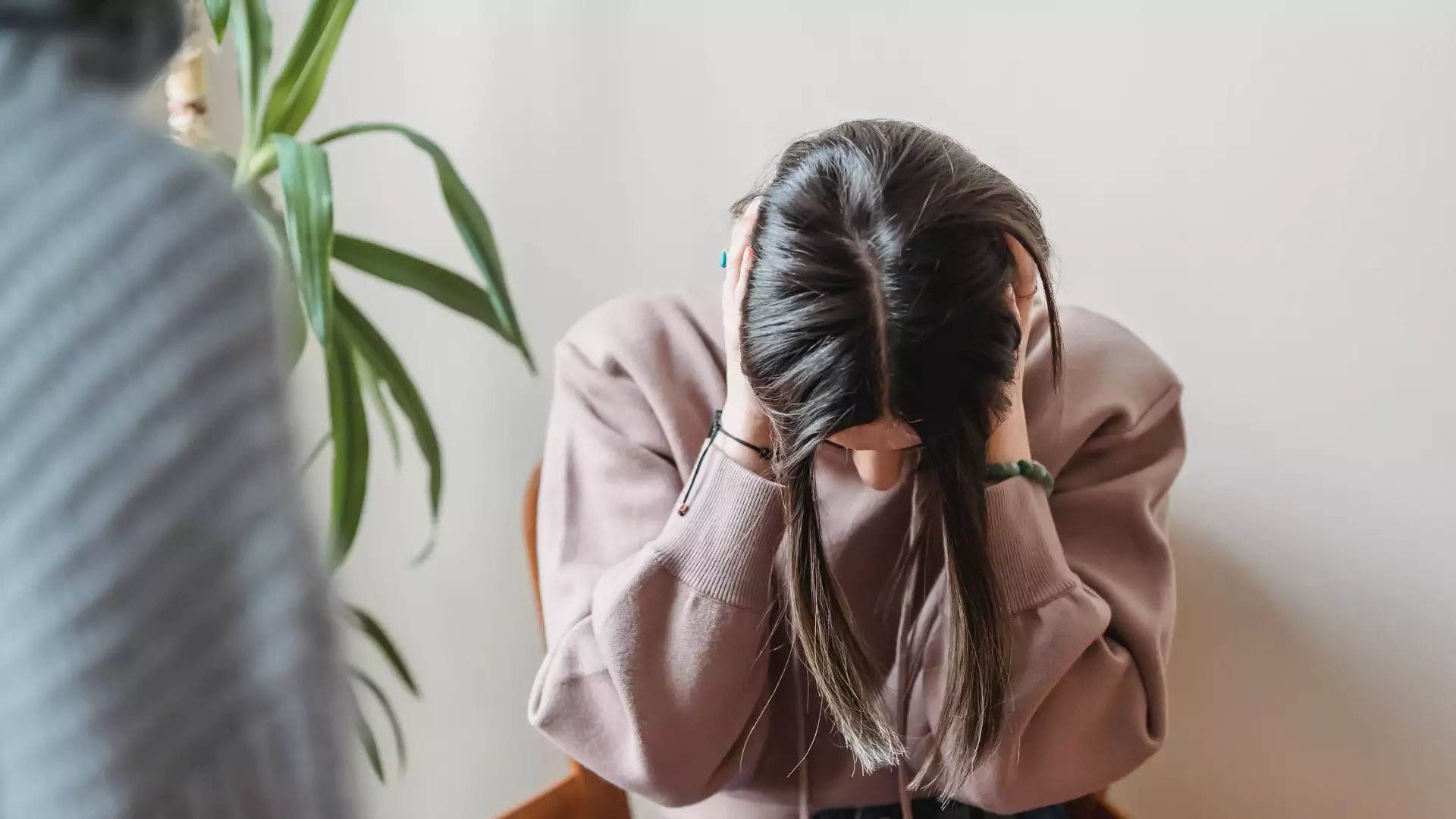 "Jeśli nie zrobisz tego, co chcę, nie będę cię kochać". Cztery oznaki szantażu emocjonalnego w związku