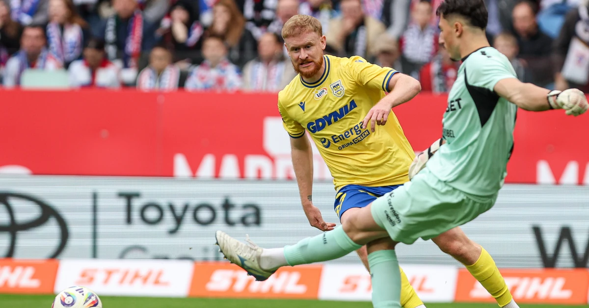 Górnik Zabrze zatopił Arkę Gdynia. Marcel Łubik popełnił kuriozalny błąd