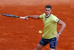 Hurkacz w 2. rundzie turnieju w Monte Carlo. Łatwo jednak nie było