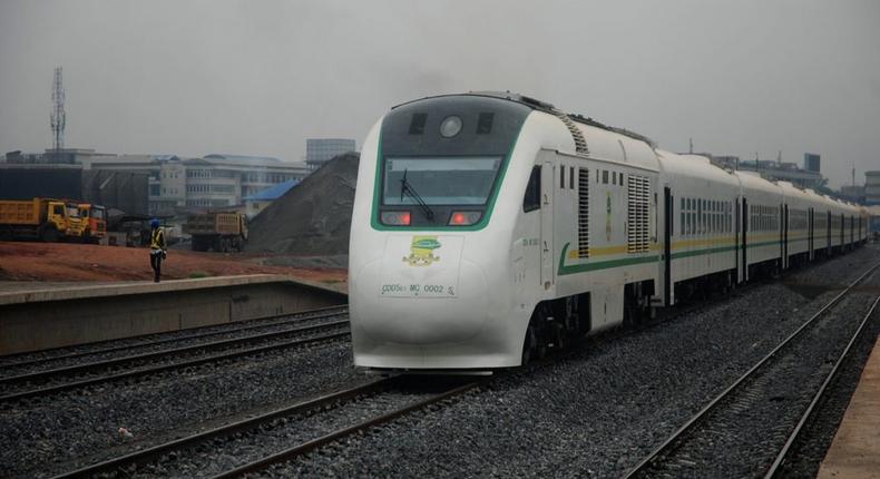 Abuja-Kaduna rail service generates N300m monthly. (Guardian)