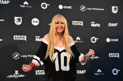 77-letnia Maryla Rodowicz wyjątkowo odważnie ubrała nogi na koncert w Szczecinku... [FOTO]