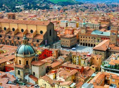 Bolonia - wieże, szynka i erotyczna fontanna