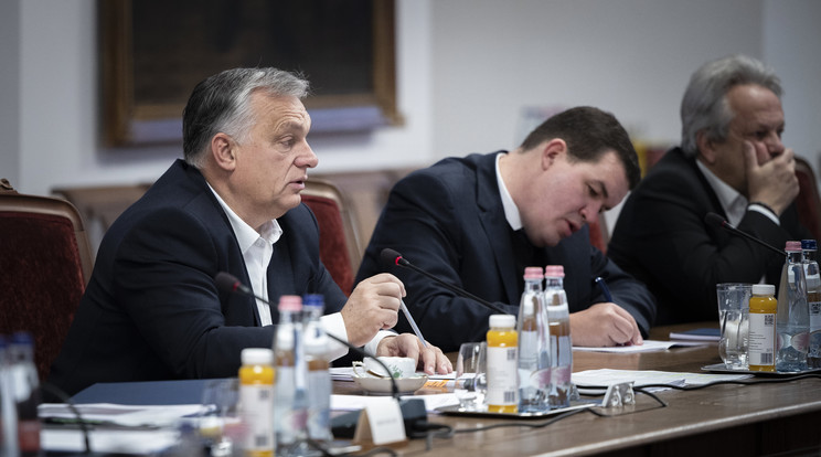 Kiderült, hogyan alakítja át pontosan a kormányzati struktúrát Orbán VIktor / Fotó: MTI/Miniszterelnöki Sajtóiroda/Fischer Zoltán