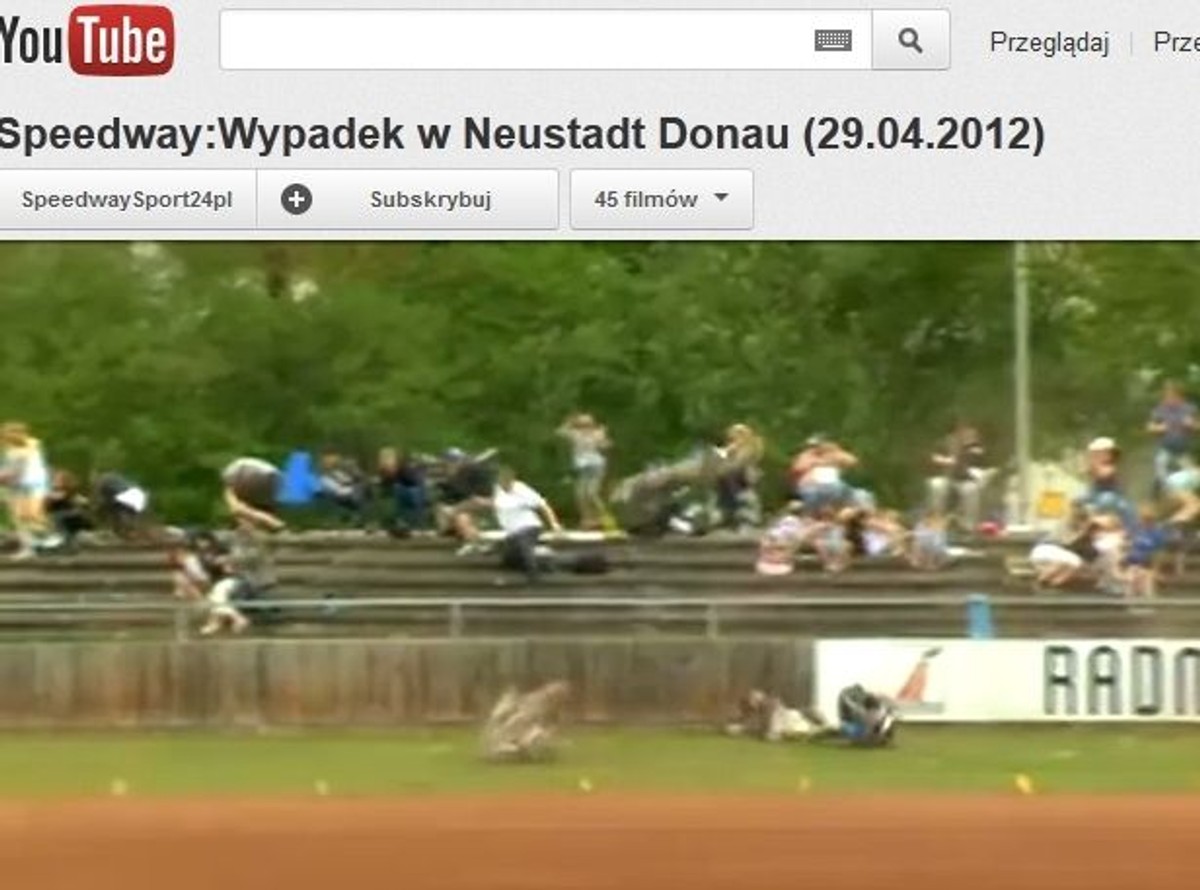 Motocykl wyleciał w trybuny