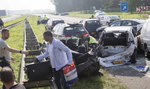 Na autostradzie zderzenie 150 aut! Dwie osoby nie żyją