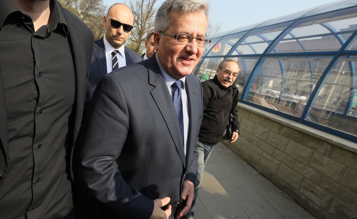 "SE": Komorowski buduje pałac w Budzie Ruskiej. "Ma być gotowy na imieniny żony"