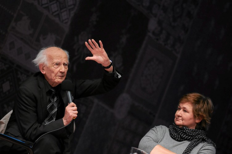 Prof. Zbigniew Bauman i Magdalena Środa