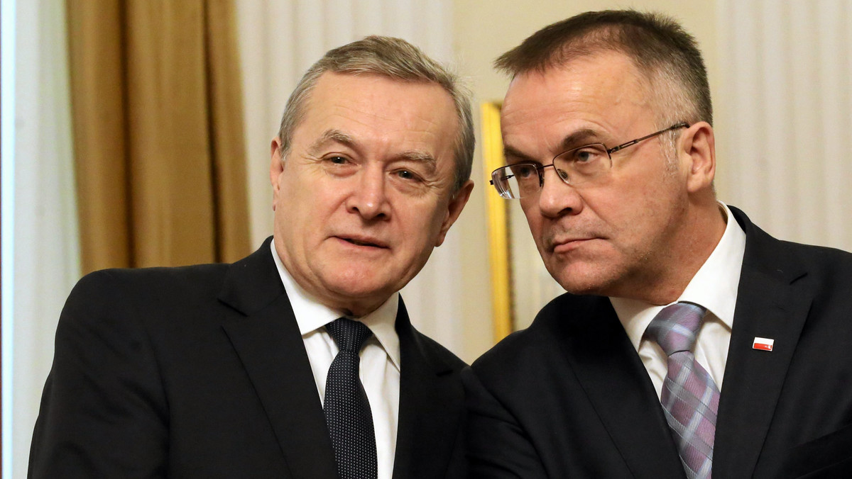 Powtórzenie głosowania nad budżetem z 16 grudnia byłoby akceptacją metod stosowanych przez opozycję i akceptacją blokowania sali sejmowej - mówił w radiowych "Sygnałach dnia" wiceminister kultury i poseł PiS Jarosław Sellin.