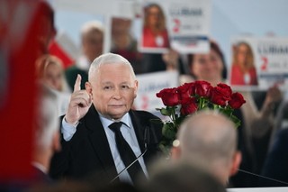 Wizja Kaczyńskiego na wybory samorządowe. 'Pokazać żółtą kartkę władzy'