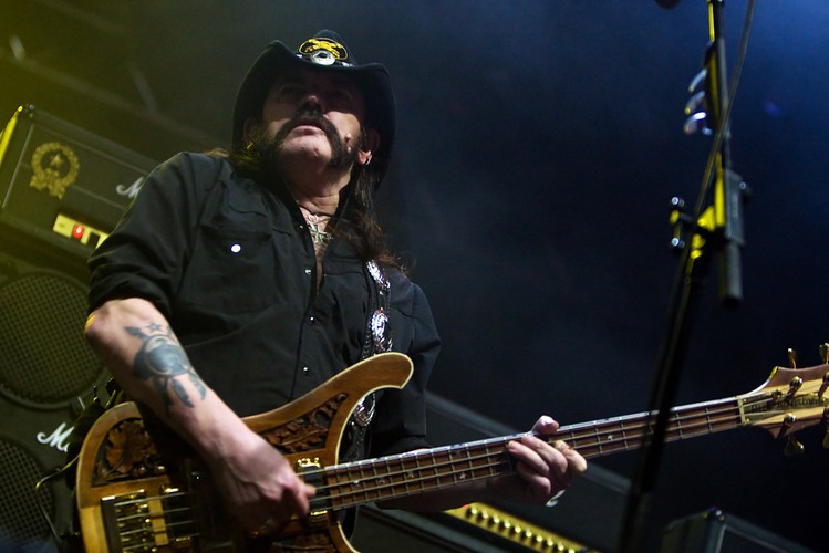 Lemmy Kilmister przegrał z rakiem