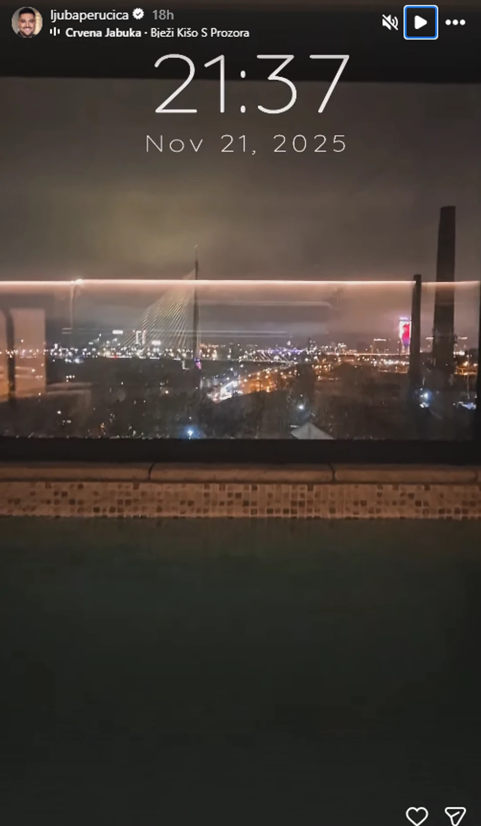 Ljuba Perućica luksuzni bazen na krovu