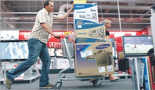 Wydatki konsumentów podtrzymują aktywność gospodarki