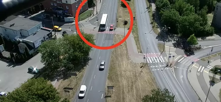 Policja ma niezwykle skuteczny sposób na kierowców. Posypały się wysokie mandaty [WIDEO]