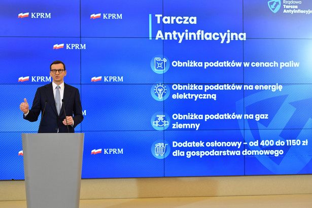 Premier Mateusz Morawiecki zaapelował do sprzedawców i przedsiębiorstw o niewykorzystywanie sytuacji do podnoszenia własnych marż