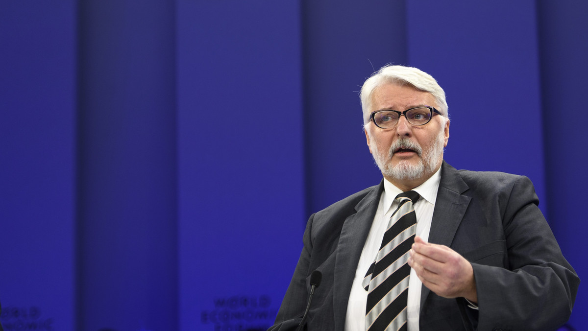 Szef MSZ Witold Waszczykowski oświadczył w Davos w Szwajcarii, że był zszokowany wiadomością o zakazie wjazdu na Ukrainę dla prezydenta Przemyśla Roberta Chomy – napisała prywatna agencja informacyjna RBK-Ukraina, która przeprowadziła wywiad z ministrem.