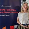 Vanda Kučera sa UEPS nagradom za životno delo 