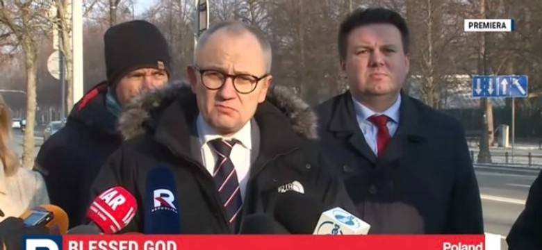 "Pasek śmiechu " w TV Republika. Tłumaczenie to hit sieci