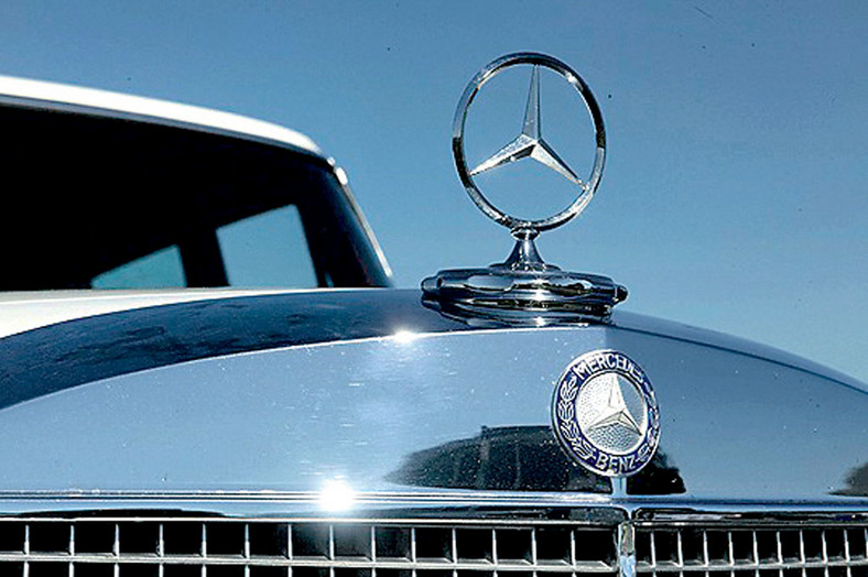 Mercedes 600