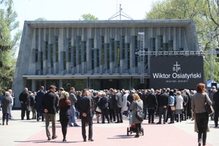 Rodzina i przyjaciele pożegnali prof. Wiktora Osiatyńskiego