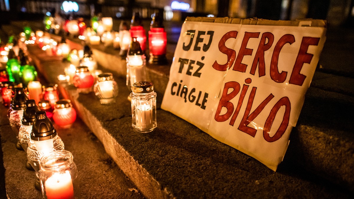 Ani jednej więcej. Protest po śmierci 30-letniej Izabeli w szpitalu w Pszczynie