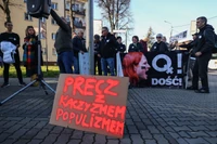 Amerykański politolog bada polski populizm: to czas "partii czerwonej pigułki"