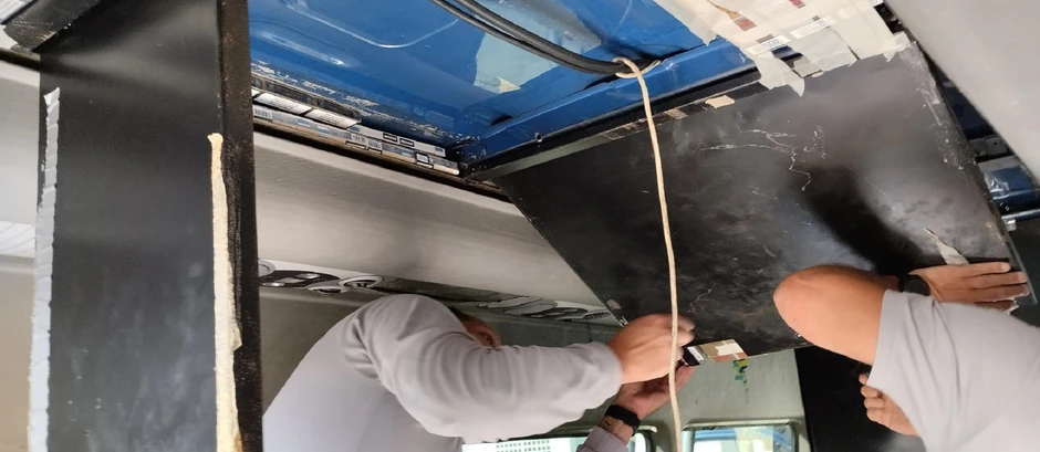 Carinici su u kombiju otkrili 25.000 cigareta