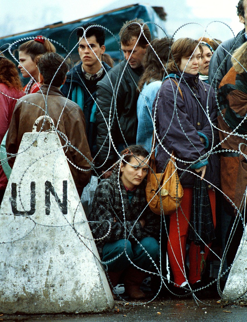 Saša Kralj, Izbjeglice