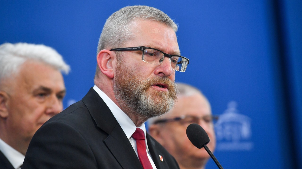 Krzysztof Bosak potępia Grzegorza Brauna. "Negatywne trendy ideowe"