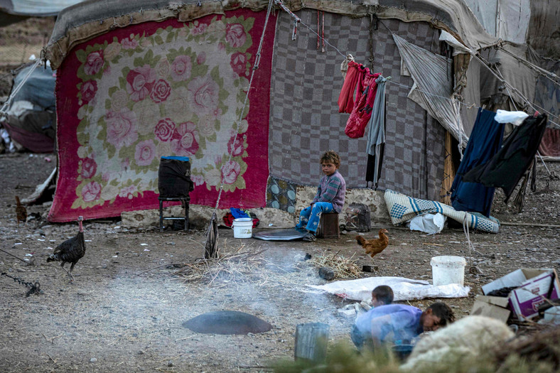 Grecki obóz dla przesiedlonych w wyniku wojny Syryjczyków. 13 października 2022 r.