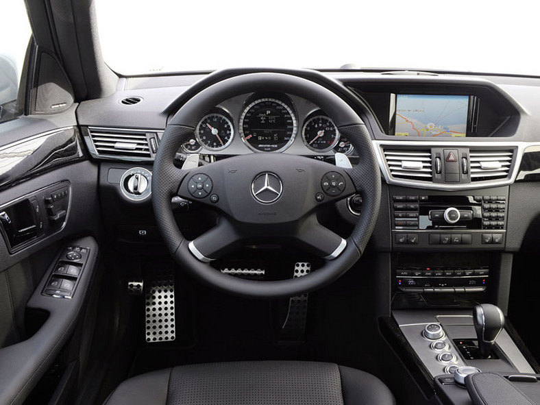 Mercedes-Benz E 63 AMG: pierwsze oficjalne zdjęcia i informacje