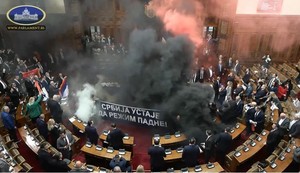 Haos u Skupštini Srbije 4 mart 2025
