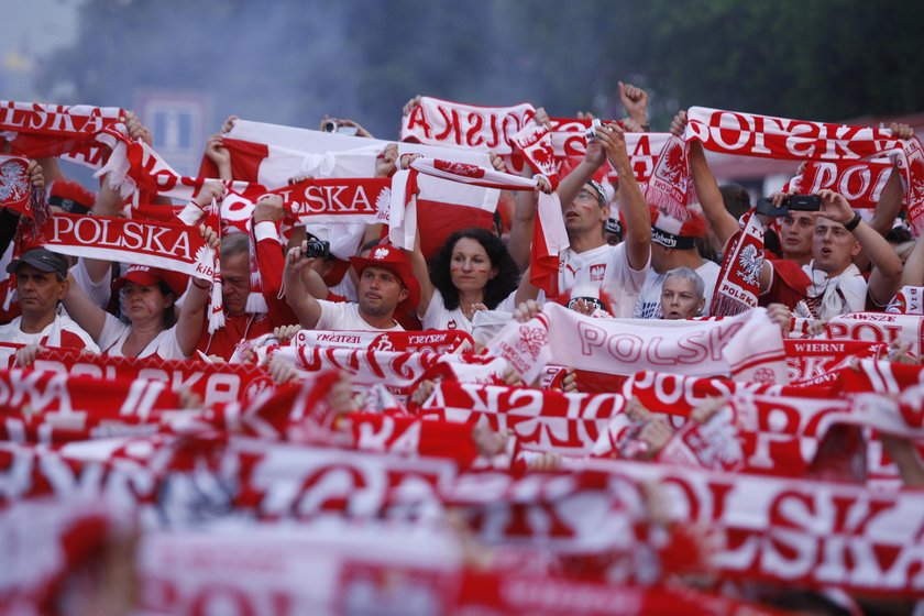 Kibice biało-czerwonych podczas Euro 2012