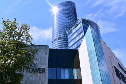 Słynny wrocławski wieżowiec Sky Tower będzie miał nowego właściciela