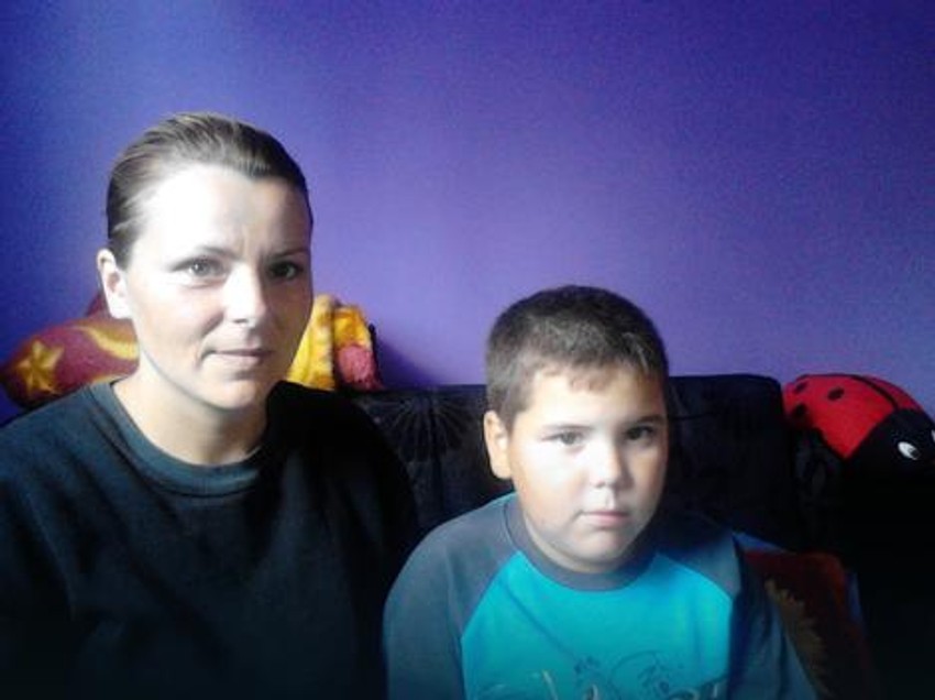 Nikola i njegova mama Vesna pre pet godina