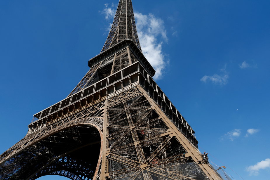 La Torre Eiffel está en mal estado.  Se filtraron informes secretos
