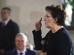 Polacy pozytywnie o Kopacz i rządzie? SONDAŻ CBOS