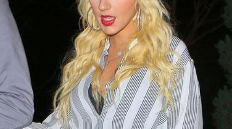 Ilyen dögös Christina Aguilera szülés után - fotó!