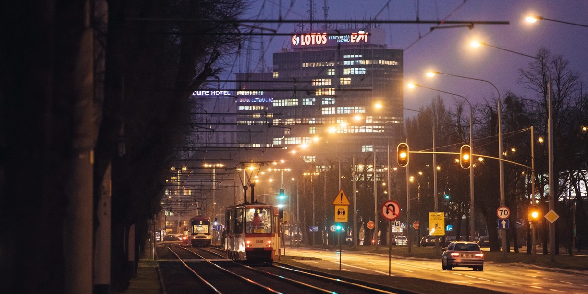 Według KE perspektywom wzrostu w długim okresie zagrażają problemy o charakterze strukturalnym – głównym wyzwaniem jest demografia