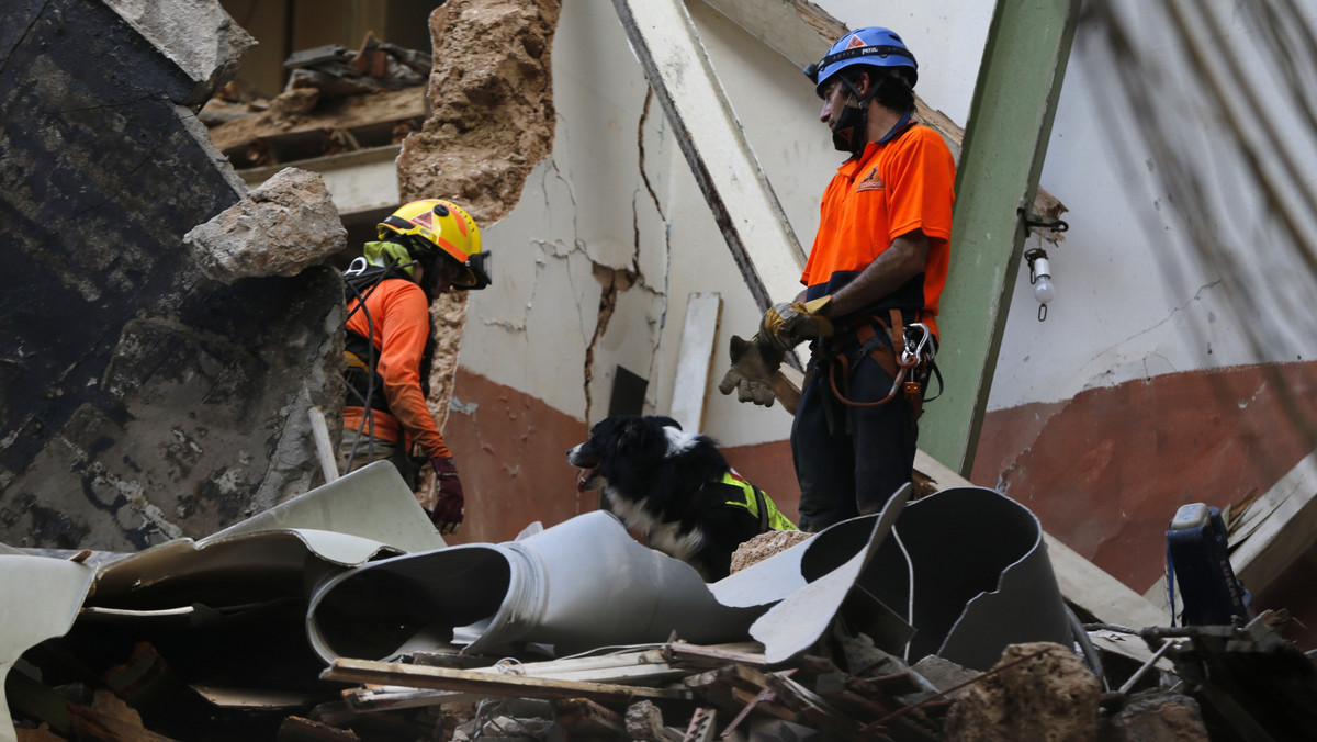 Podczas akcji poszukiwawczej w ruinach domu w Bejrucie ratownicy wykryli pod gruzami oznaki życia, czyli "19 oddechów na minutę", jak relacjonował jeden z ratowników. Budynek zawalił się na początku sierpnia wskutek potężnej eksplozji w porcie.