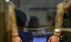 Gwiazdor rocka przyznał się do zlecenia zabójstwa żony [ZDJĘCIA]