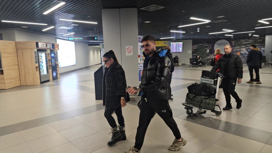 Sandra Afrika, MC Stojan