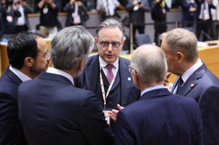 Fasadowy sukces UE. Kto i ile pieniędzy przekaże Ukrainie?