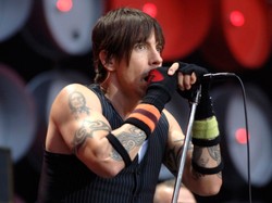 Red Hot Chili Peppers was zaskoczy!