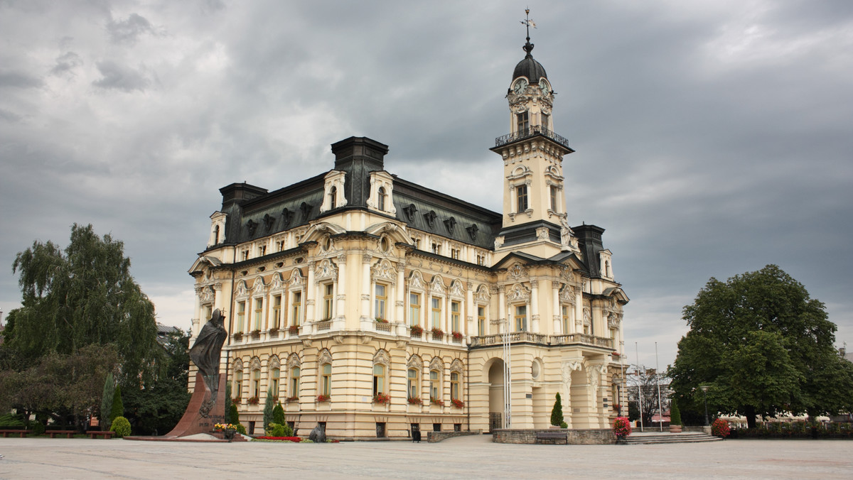 Poranną mszą św. rozpocznie się w niedzielę w Nowym Sączu 23. Międzynarodowy Festiwal Dziecięcych Zespołów Regionalnych Święto Dzieci Gór. Wieczorny korowód doprowadzi uczestników na nowosądecki Rynek, gdzie o godz. 20 rozpocznie się koncert inauguracyjny.