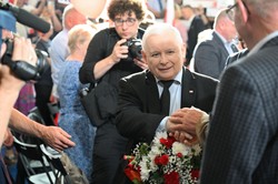 Kaczyński w Brukseli atakuje Zielony Ład: Szaleństwo klimatyczne