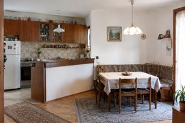 Ponovo se u modu vraća komad nameštaja koji je bio u svakom domu u Jugoslaviji