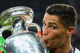 Cristiano Ronaldo z zarzutami oszustw podatkowych. Piłkarz nie przyznaje się