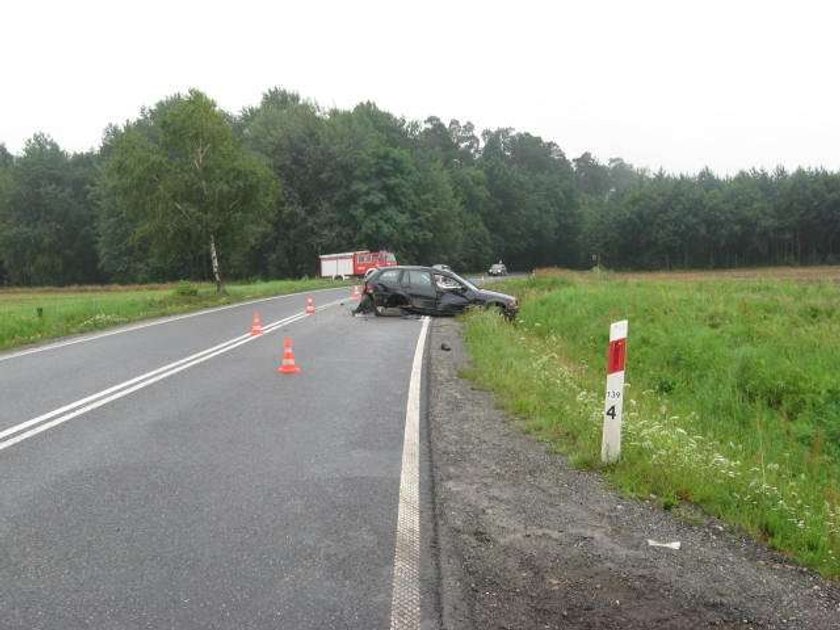 Ciężarna z nogą w gipsie wjechała w pieszych. 1 osoba nie żyje